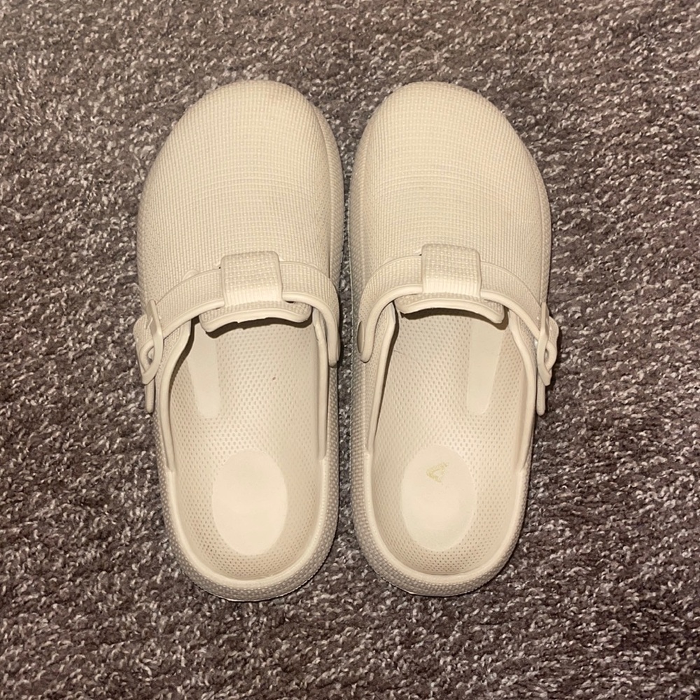 MIA fake Birkenstock bostons size 38